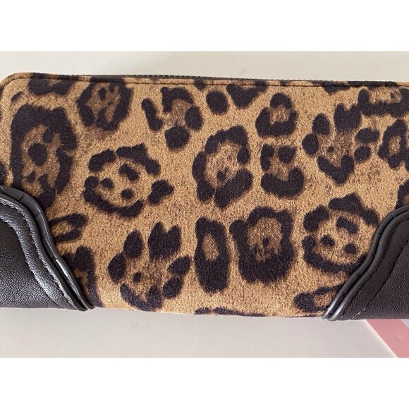 Juicy Couture Juicy Romance Gusset Single Zip Around Natural Leopard VIRAL NEW - Picture 10 of 16